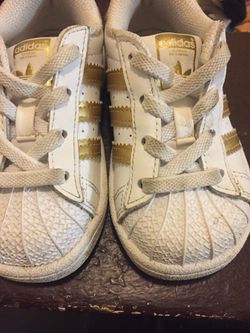 Size 4c addais shell toe $20