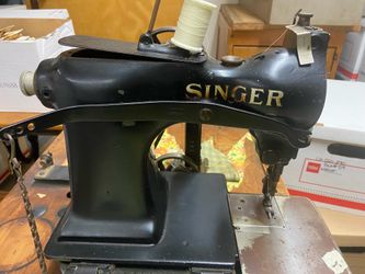 Vintage Electrical Singer Sewing Machine