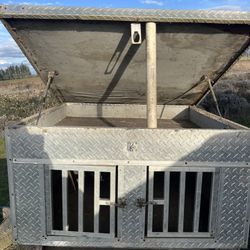 Dog Box