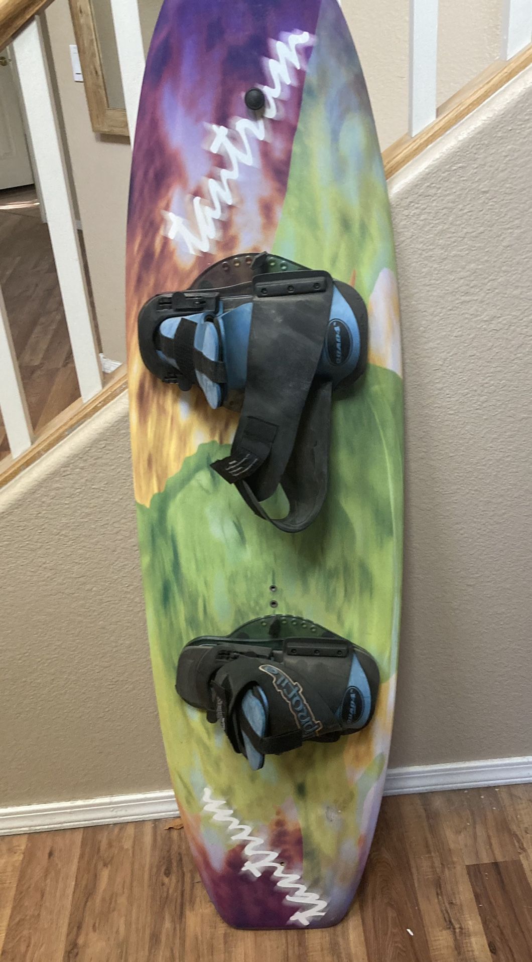 Tantrum Air Profile Wakeboard w/ Quad 4x Bindings
