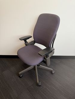 Steelcase Leap V2 Medium Grey Fully Loaded