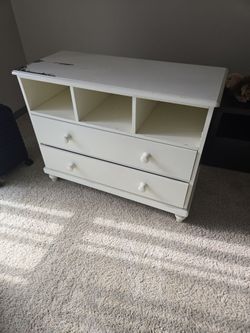 FREE – White Kids' Dresser/Storage Unit