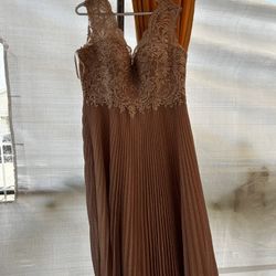 NEW May Queen Evening Dress SIZE 20  