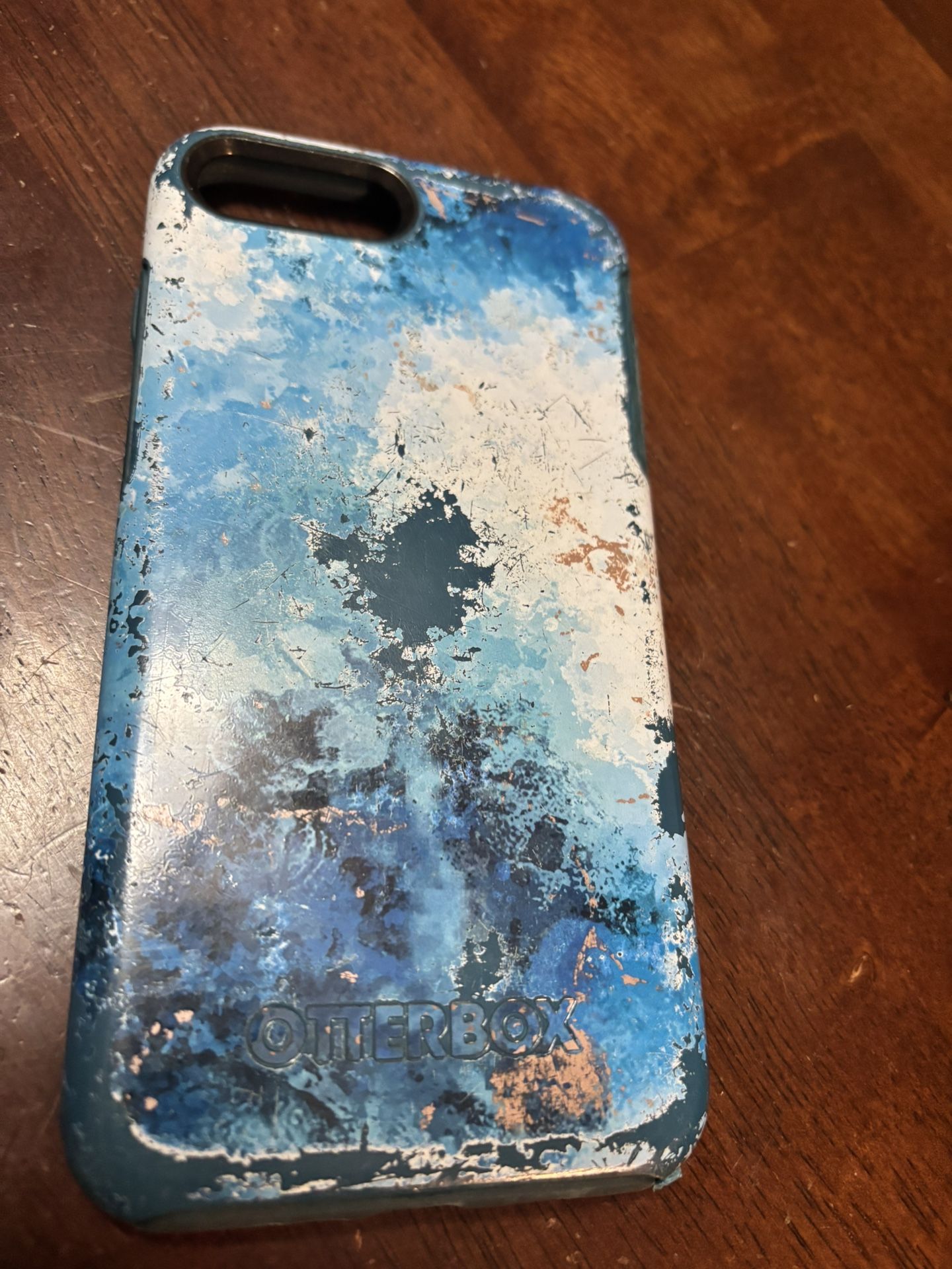 IPhone 8 Plus Otterbox Blue Wave Design With 6 Foot Cord