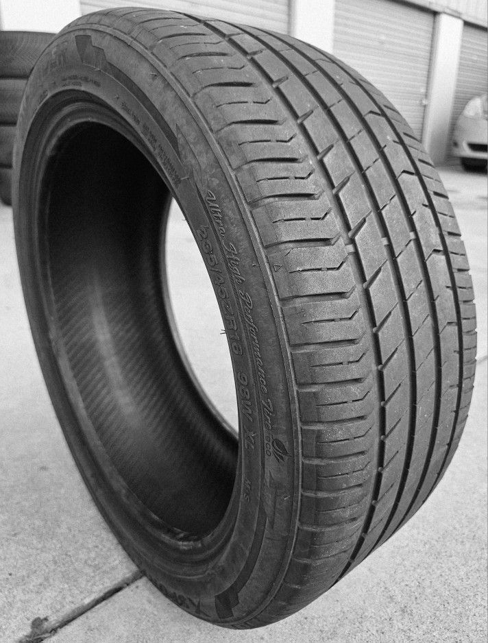 235/45/18 USED TIRE (MOBILE UNTIL 10PM)
