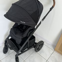 Stroller (Nuna)