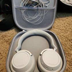 Surface headphones