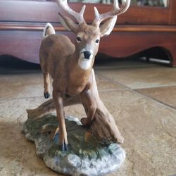 Vintage 1986 Homco 6×6 in Masterpiece Porcelain White Tailed Buck
