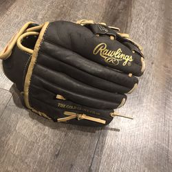 Rawlings Baseball Glove - Left Hand Throw