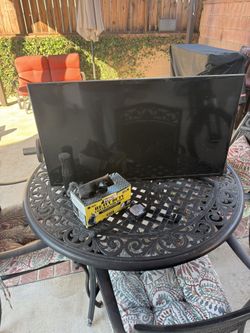 Samsung 40” 1080 Smart LED