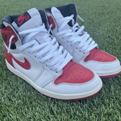 Jordan 1 / High Heritage
Size 9 /
Box and Extra Laces Included
Good Condition // 
Air Force 1 Four Horsemen
Size 9.5
No Box
Good Conditio