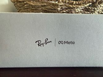 Meta glasses