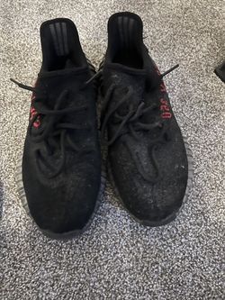 Men’s Black Yeezy’s