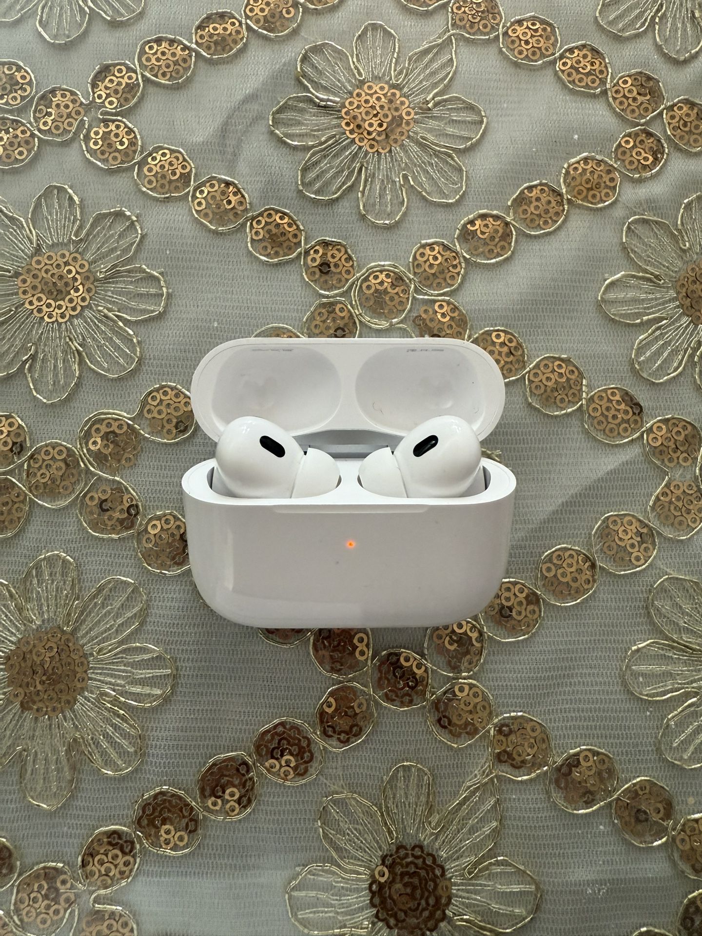 AirPods Pro 2nd Generation (Active Noise Cancellation)