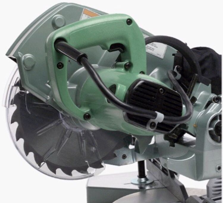 Hitachi C8FB2 9.5 Amp 8-1/2-Inch Sliding Compound Miter saw (Discontinued by Manufacturer)
