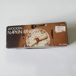 Set 4 Wood Napkin Rings Primitive Rustic Boho Country Dining Vintage 1983