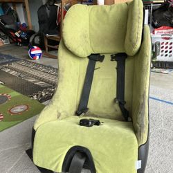 Clek Foonf Car Seat