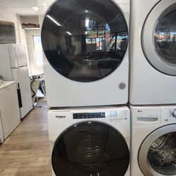 Whirlpool frond load Washer And  Gas Dryer  In Excellent Working Condition
