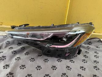 2022-2025 TOYOTA COROLLA CROSS LH HEADLIGHT OEM