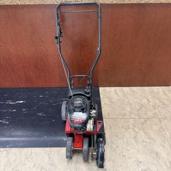 YARD MACHINE GARDEN AND LANDSCAPING EDGER