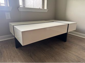 🛋️ Modern White Gloss Coffee Table with Storage Drawer – MUST GO!