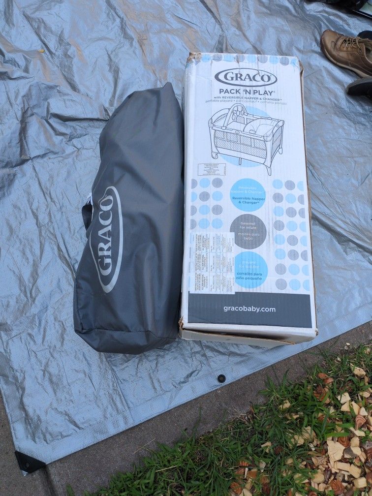 GRACO Portable Baby Playpen