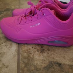 Women's Size 10 Skechers Uno Night Shade Hot Pink