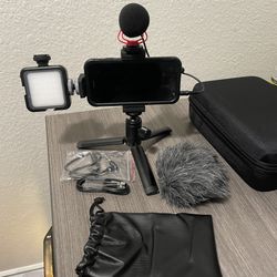 New Smartphone Video Recorder Holder With Led Light And Mic