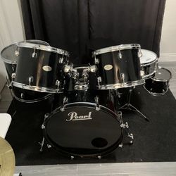 Pearl export drum set.