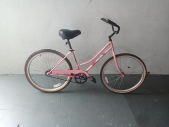 BICYCLE BEACH CRUISE BCA WHELLS SIZE 26. BRAND NEW