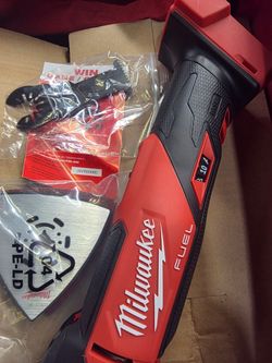MILWUAKEE M18 FUEL BRUHLESS VARIABLE SPEED MULTITOOL TOOL ONLY NEW