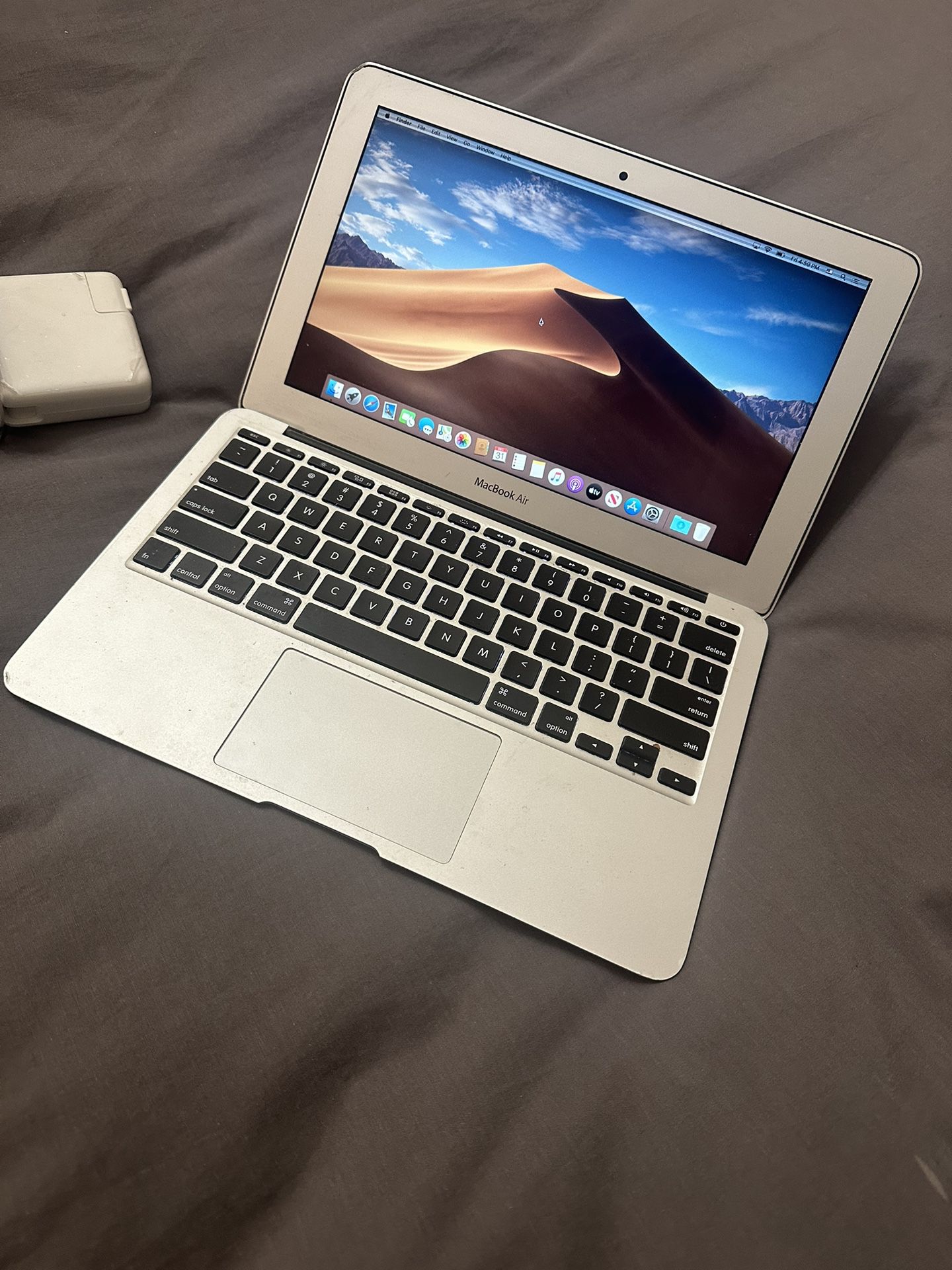 MacBook Air     2014 