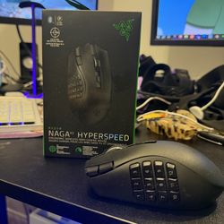 Razor NagaV2 Hyperspeed