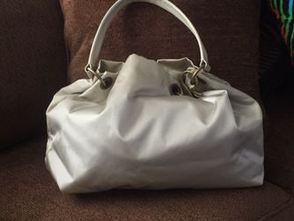 Hand bag