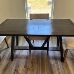 Dining Room Table And 4 Chairs