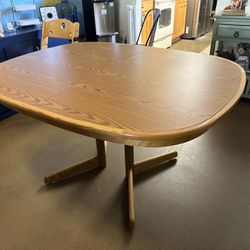 Oval Dining Table With Leaf