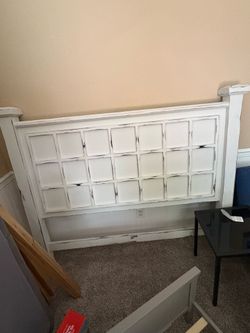 Queen size white Mat bed frame