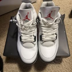 Jordan 4 White Cement