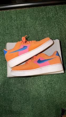 Size 8m Air Force 1 (used clean condition)