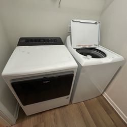Washer and dryer set