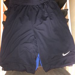 Nike Basketball Shorts Size M