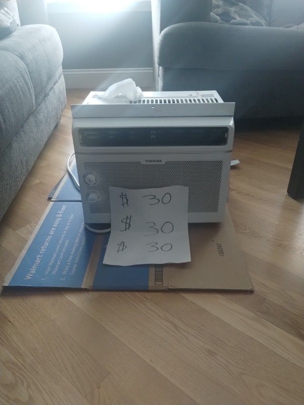 Window AC TOSHIBA