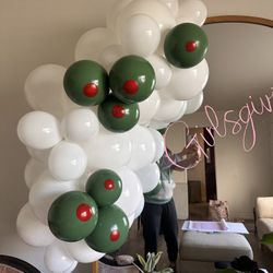 Mini Balloon Arch Olive Theme