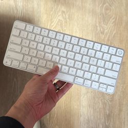 Apple Magic Keyboard