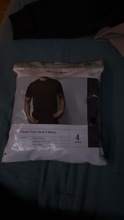 Goodfellow t-shirts size LARGE