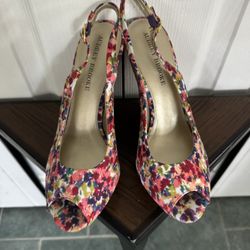 WEDGES: Floral, Audrey Brooke, 8.5