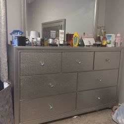 Queen Bedroom Set 