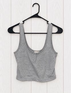 Heart Women's Gray Cropped Ribbed Knit Scoop Neck Button Front Tank Top S