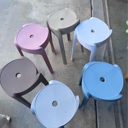 Adult /small child  stackable stools – set of six pieces. Selling together. 18” tall hard plastic