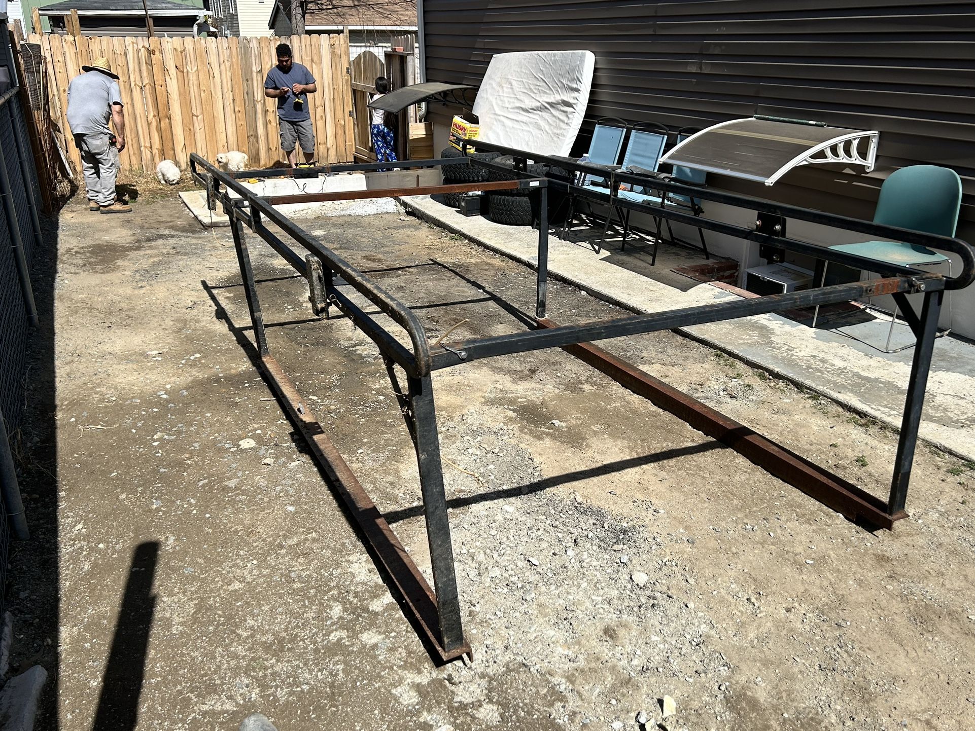 Truck rack (estante para trucas
